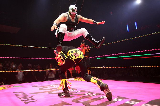 Lucha Libre Tickets & Tacos & Beer & Mezcal - BEST NIGHT EVER! - Tacos, mezcal, and the first taste of Mexico City wrestling