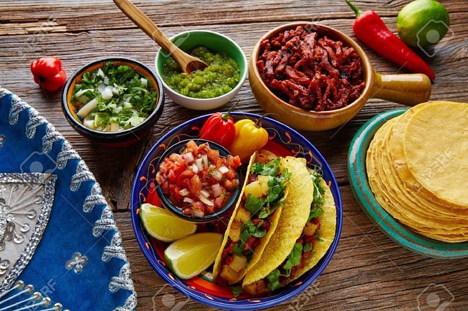Lucha Libre-Wrestling FiestaExper Taco Dinner Beer ONLY SUNDAYS - What the private guide adds