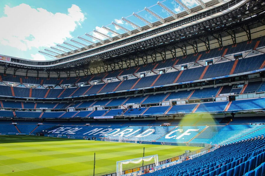 Madrid: Bernabéu Stadium Guided Tour With Megafan Upgrade - Why the Bernabéu feels bigger than a football stadium