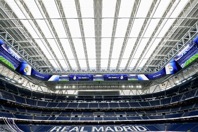 Madrid: Santiago Bernabeu and Real Madrid Guided tour - The future Bernabéu: model and audiovisual presentation
