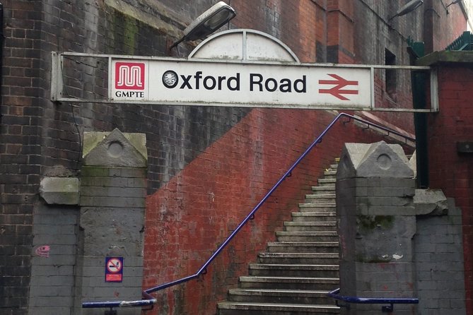 Manchester: Football Experience With A Local Host - Pubs, pints, and local football culture