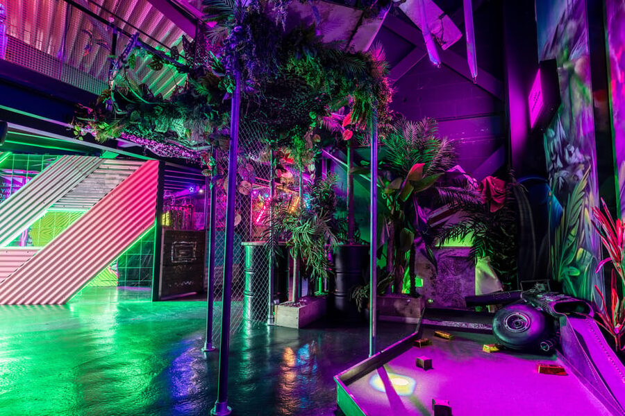 Manchester: Junkyard Golf Club Tickets for 9 or 18 Holes - Is $12 good value?
