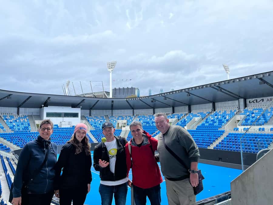 Melbourne Park Tennis Sporting Experience - From Federation Square to the Yarra and Birrarung Mar