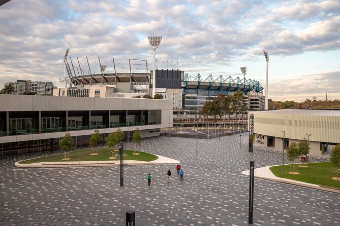 Melbourne Sports Precinct Walk with Behind-the-Scenes MCG Tour - Richmond Tigers and the Australian Rules connection