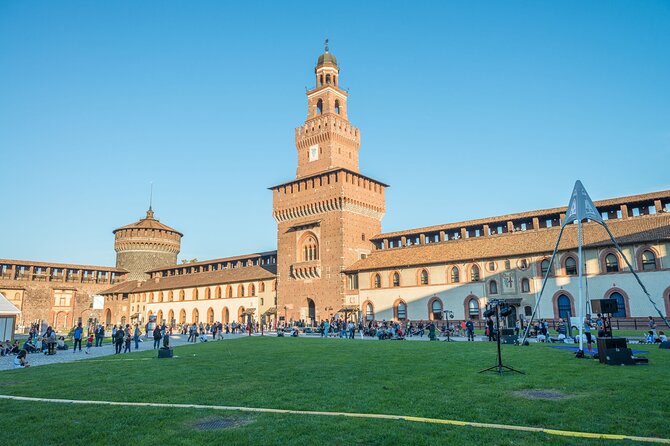 MILAN: Private Golf-Cart Tour - Basilica di Sant’Ambrogio: an important church with limited time