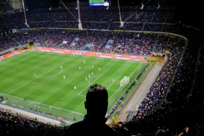 Milan: See a football game in Milan together with locals - What the drink adds to the evening