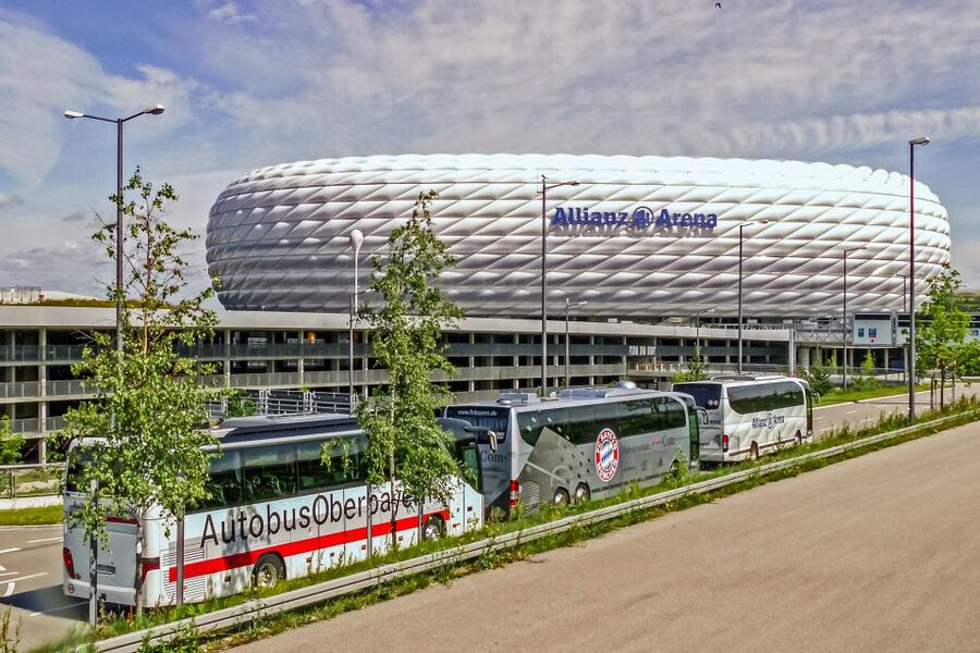 Munich: City Bus Tour & FC Bayern Munich Allianz Arena Tour - Meeting at Karlsplatz and setting out through Munich
