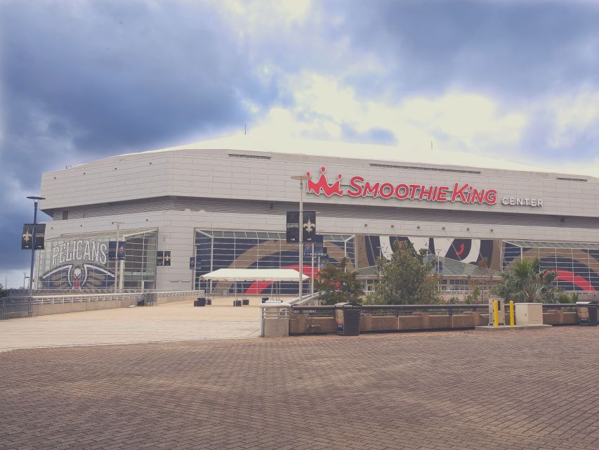 New Orleans: New Orleans Pelicans Basketball Game Ticket - Choosing between budget, regular, and premium seats