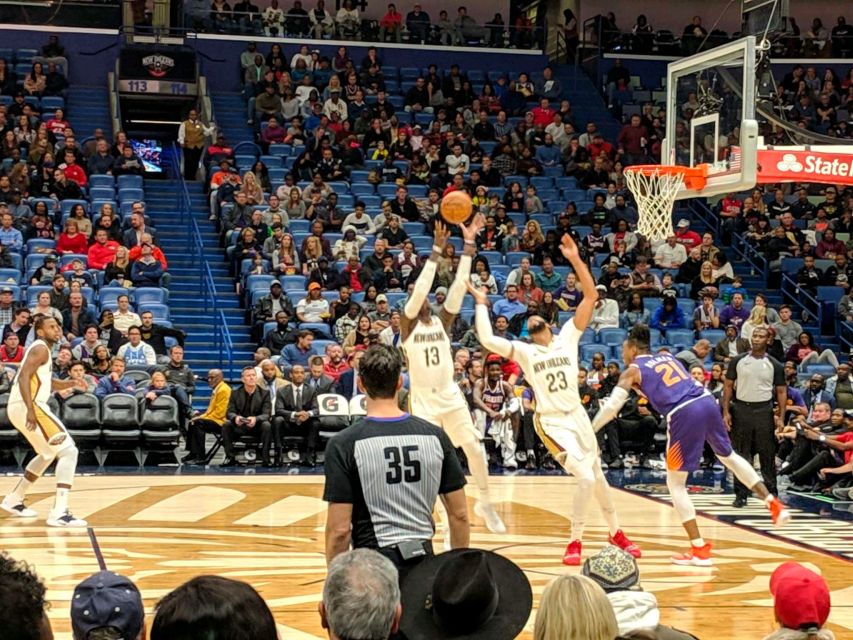 New Orleans: New Orleans Pelicans Basketball Game Ticket - Getting into Smoothie King Center