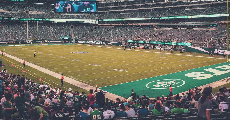 New York: New York Jets Football Game at Metlife Stadium - Why a Jets game feels like a New York event