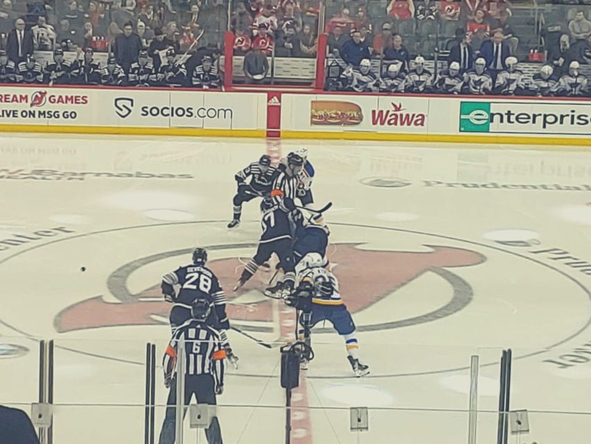 Newark: New Jersey Devils Ice Hockey Game Ticket - Should you book a New Jersey Devils game?