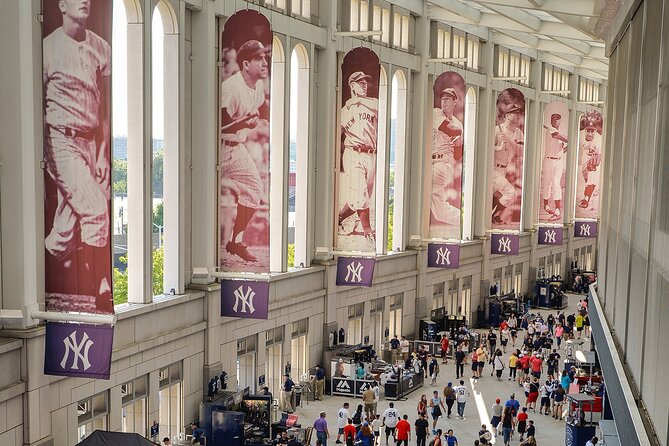 NYC: Harlem & Bronx with Yankees Baseball Game, 1-Day Tour - Grant’s Tomb and the northbound introduction