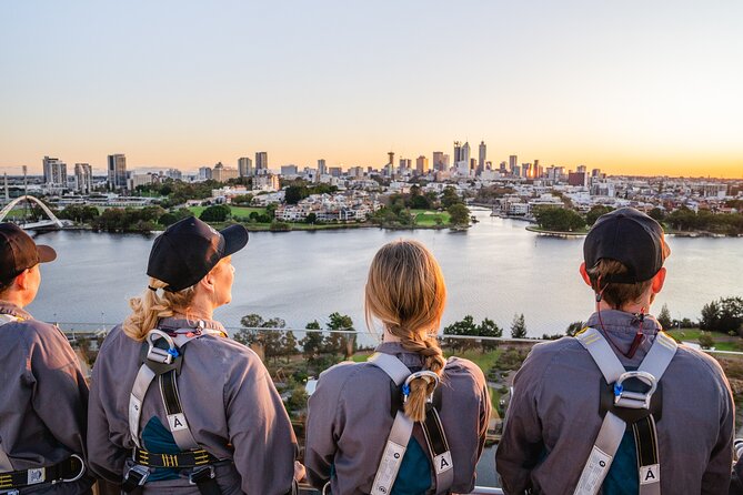 Optus Stadium VERTIGO by Twilight - Crossing the 10-metre rooftop course