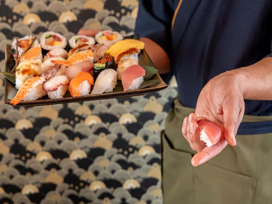 Osaka: Sumo Show & Experience w/ Optional Kimono & Hot Pot - Booking and timing advice