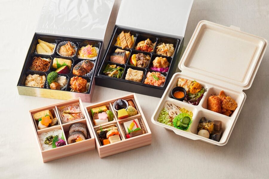 Osaka: Sumo Stage Show with Bento or Snack + Fight & Photo - Show or workshop: know the difference