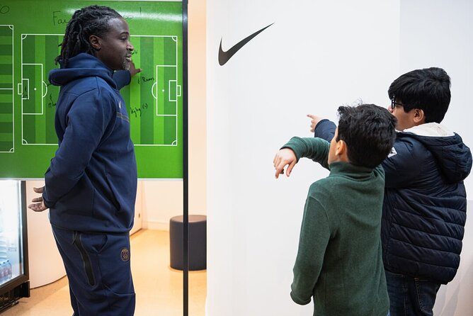 Paris PSG Experience and Stadium Tour - Inside the PSG locker room