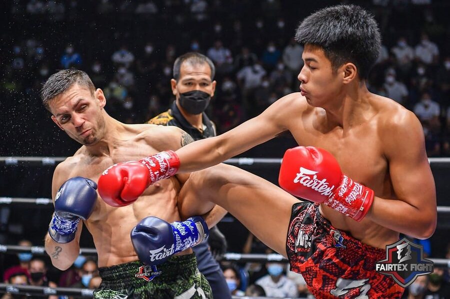 Pattaya: Max Muay Thai Admission Ticket - Getting there and redeeming the ticket