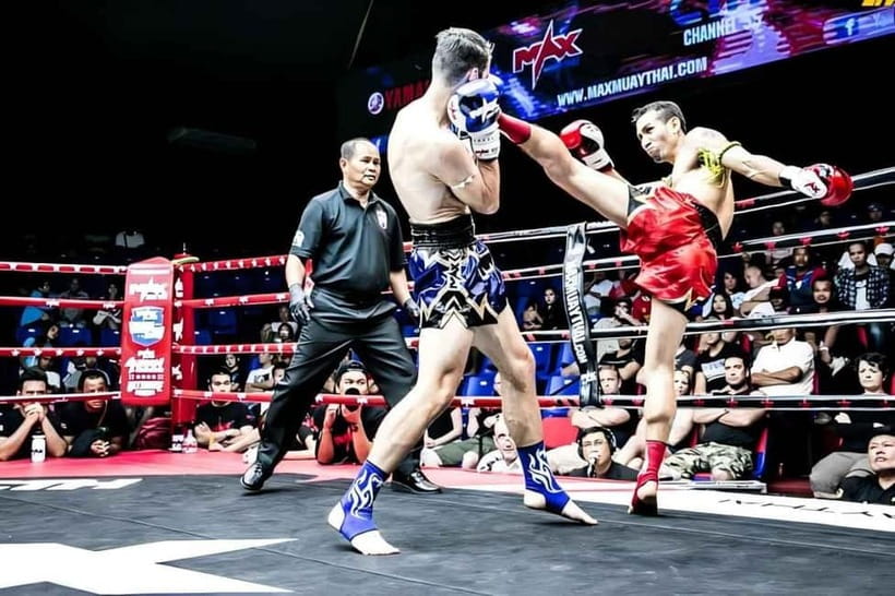 Pattaya: Max Muay Thai Stadium Passionate Journey - Watching the fighters from a comfortable seat
