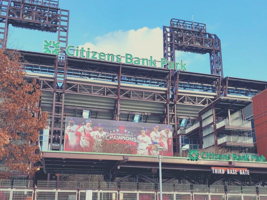 Philadelphia: Philadelphia Phillies Baseball Game Ticket - Why a Phillies game works so well in Philadelphia