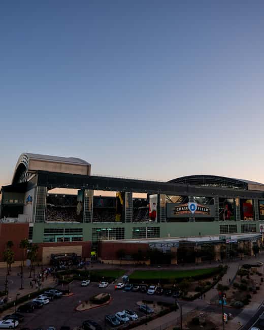 Phoenix: Arizona Diamondbacks Baseball Game at Chase Field - What to bring and what to leave behind