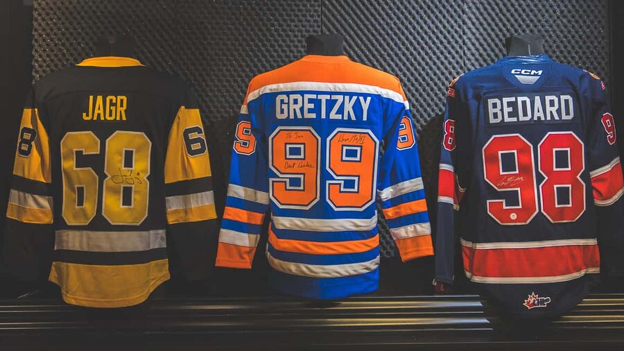 Prague: Hockey Cards Museum and NHL VR Experience Ticket - A Hockey Museum Just Off Wenceslas Square