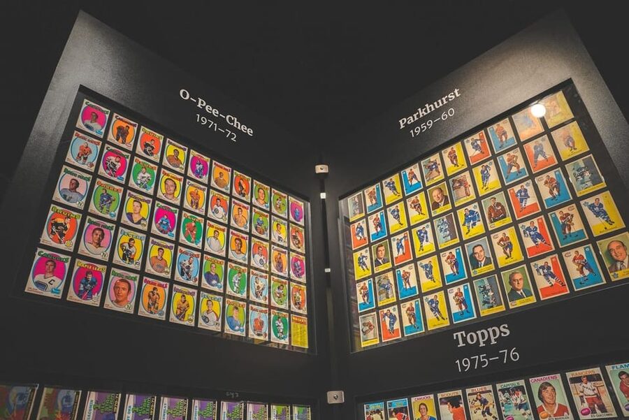 Prague: Hockey Cards Museum and NHL VR Experience Ticket - The Fanshop: Cards, Jerseys, and NHL Goods