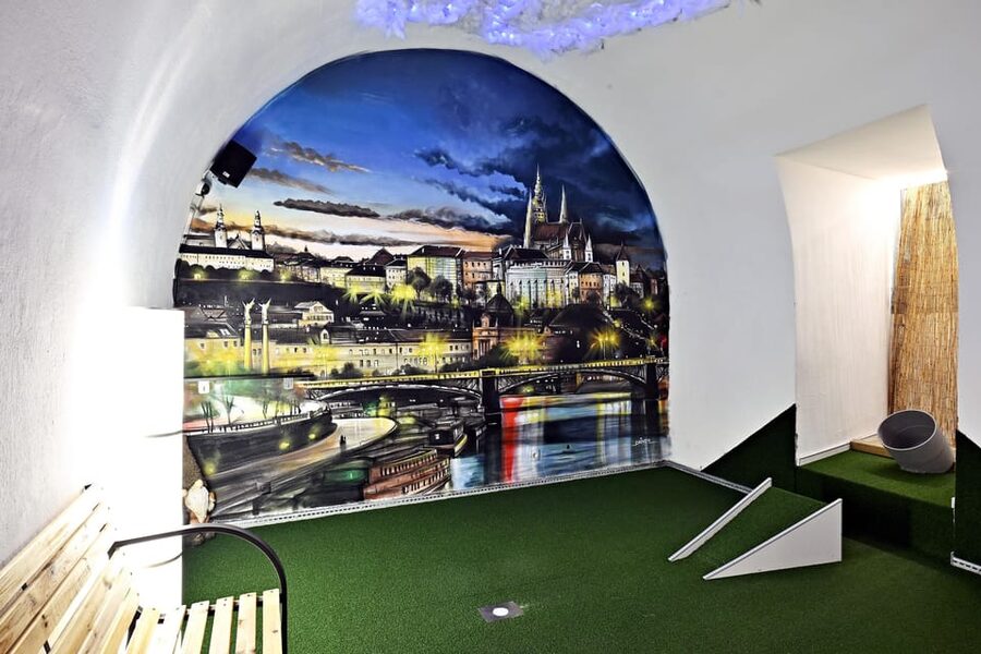 Prague: Mazemania Miniature Golf Experience - Why Mazemania is different from ordinary mini-golf