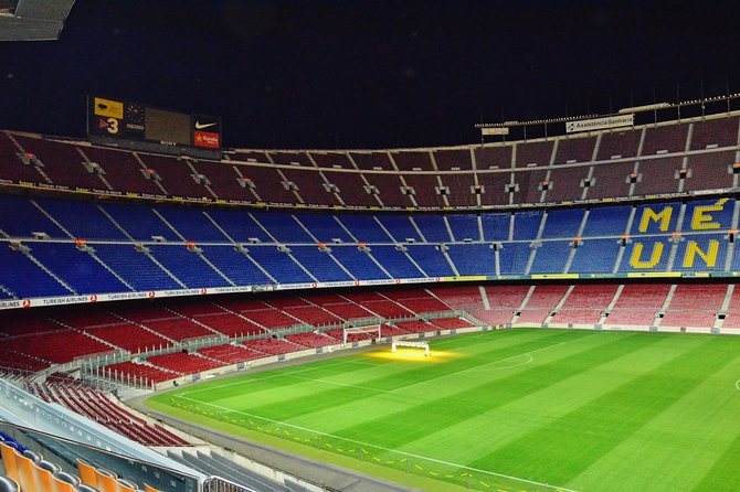 Private 4h Tour Of Camp Nou And Most Emblematic Sites Of Barcelona with pick up - Barcelona Cathedral and the Gothic Quarter