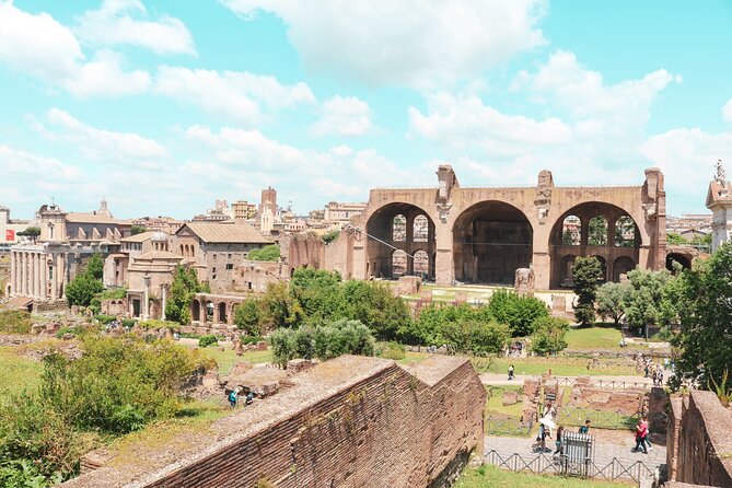 Private Colosseum Arena Tour with Expert Guide - all inclusive - Why the private format matters in ancient Rome