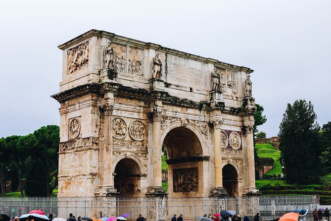 Private Colosseum Arena Tour with Expert Guide - all inclusive - Palatine Hill and Rome’s imperial center