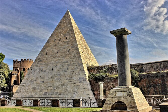 Private Golf-Cart Tour of Catacombs and Iconic Landmarks - Piazza Navona and Bernini’s fountain