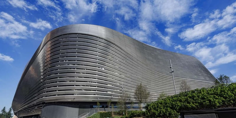Real Madrid: Bernabeu Stadium SelfGuided Tour & Wine tasting - Entering the Bernabéu on Avenida Concha Espina