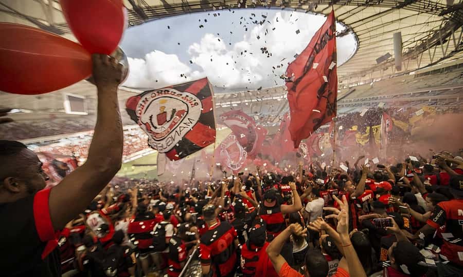 Rio de Janeiro: Football Game Ticket with Guide and a Drink - Choosing your seat and reading the crowd