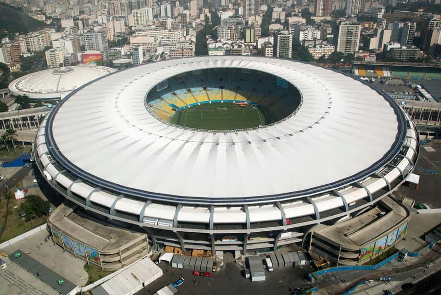 Rio de Janeiro: Maracanã & Flamengo Football Tour - Getting onto the field area