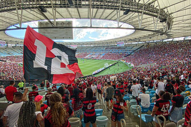 Rio de Janeiro: See a Flamengo Game at Maracanã with a local - What the guide adds to the evening