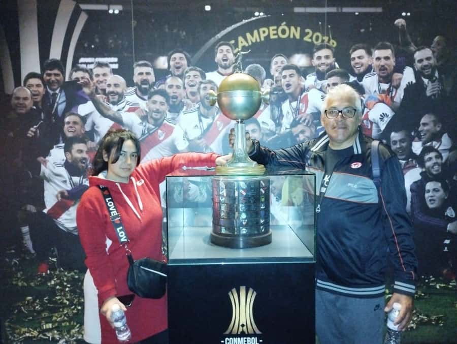 River Plate Stadium and Museum Guided Tour - Snack and souvenir details