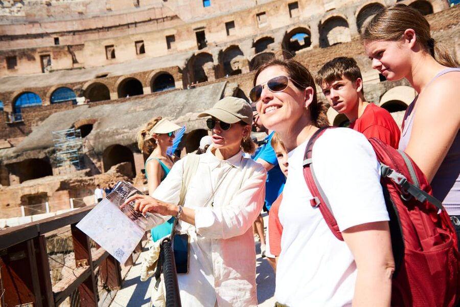 Rome: Full Experience Colosseum Arena Tour (MAX 10 PEOPLE) - Walking the Roman Forum for Another 90 Minutes