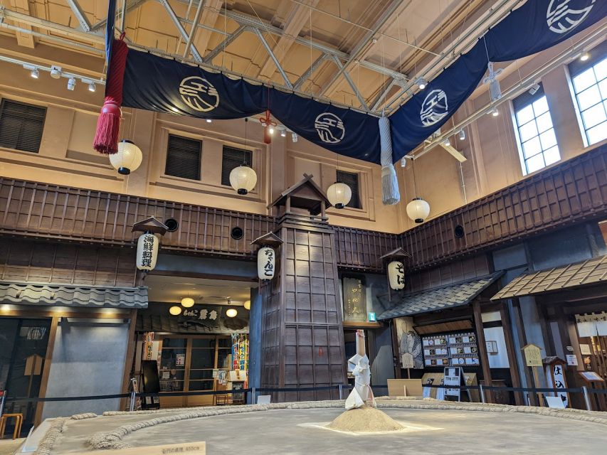 Ryogoku: Sumo Town Guided Walking Tour with Lunch - The one-hour chanko-nabe lunch