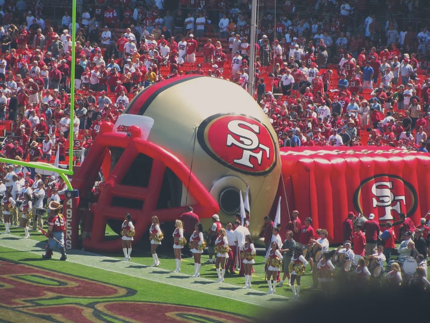 San Francisco: San Francisco 49ers Football Game Ticket - What the three-hour game includes