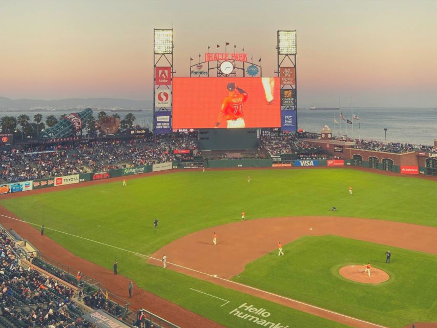 San Francisco: San Francisco Giants Baseball Game Ticket - Why a Giants game works so well in San Francisco