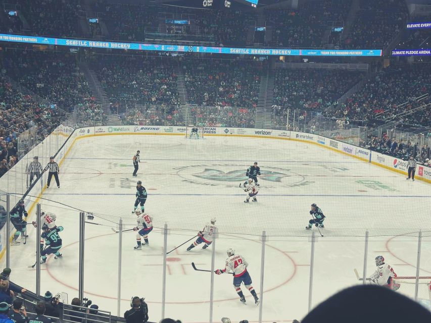 Seattle: Seattle Kraken Ice Hockey Game Ticket - Food, drinks, and the Pacific Northwest touch