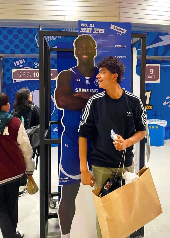 Seoul: Watching Sports Match & Local Food Experience - From dinner to the stadium
