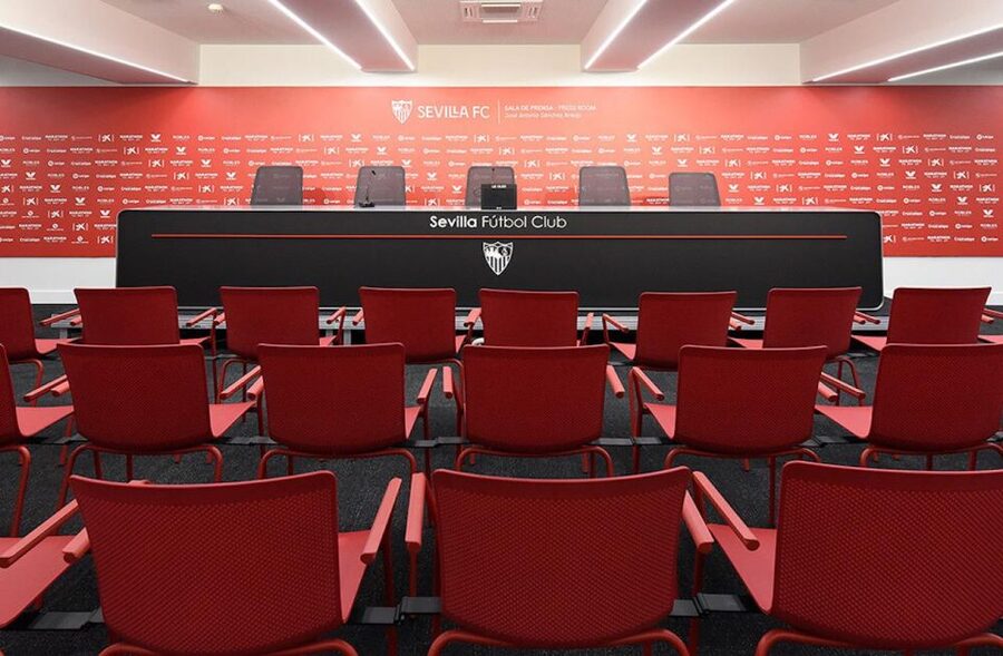 Sevilla: Ramón Sánchez Pizjuán Stadium Entry Ticket - The dressing room and players’ tunnel