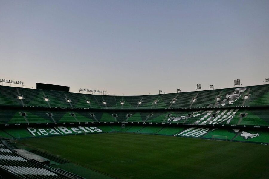 Seville: Real Betis Tour at the La Cartuja Stadium - Inside the Tunnel Club and team areas