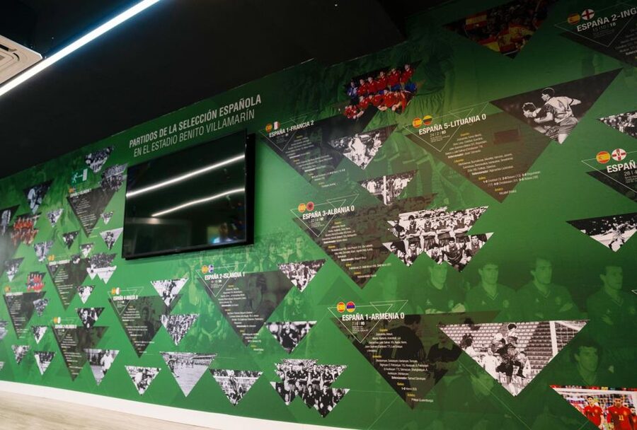 Seville: Real Betis Tour at the La Cartuja Stadium - Walking the route from tunnel to dugout