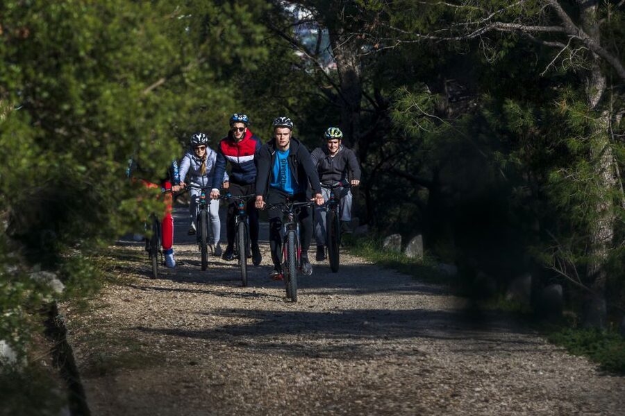 Split: Old Town Guided Bike Tour with Poljud Stadium - Sustipan Park and the Adriatic View