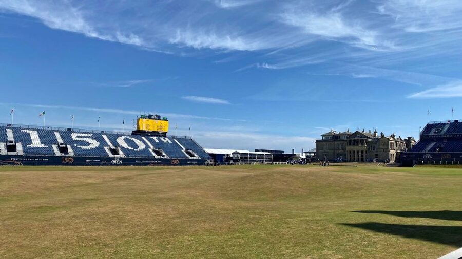 St Andrews: Town, Golf, and Old Course History Tour - Along the Scores toward the Old Course