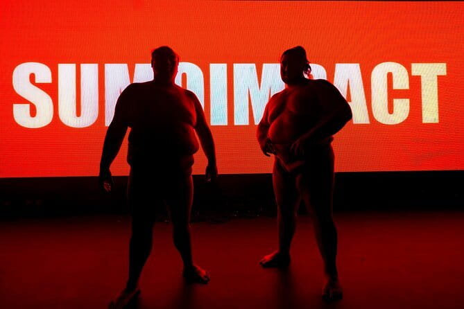 SUMO BEATS SHOWCASE Clash of Power and Sound - The burger and drink come before the action