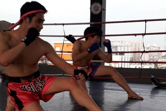 Thai Boxing Lesson, family and Kids Friendly - What happens during the one-hour session