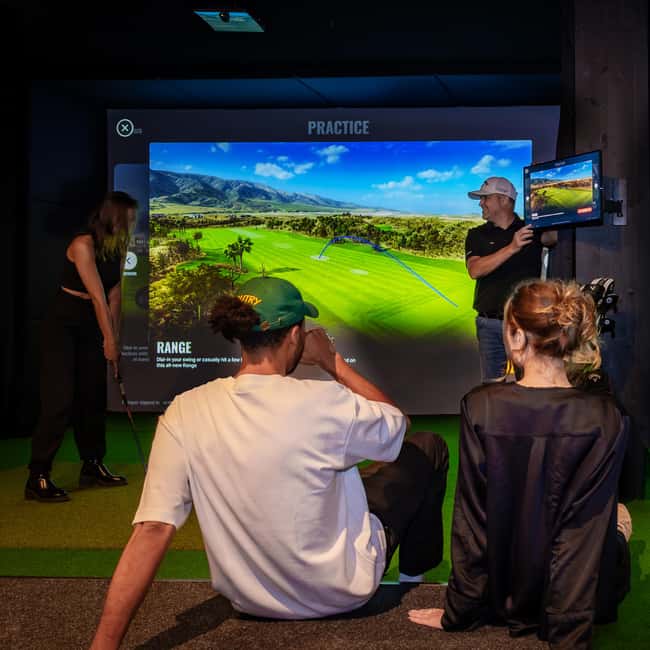 The Ultimate Berlin Golf Lounge for Groups, Games&Good Times - Choosing between one, two, and four hours